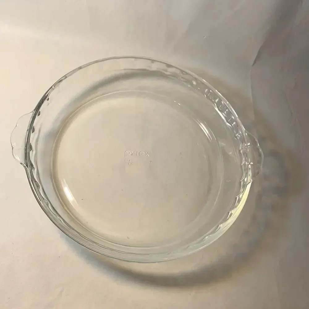 Pyrex Fluted Pie Plate 9.5 In 24 cm USA No Range Broil 229 32